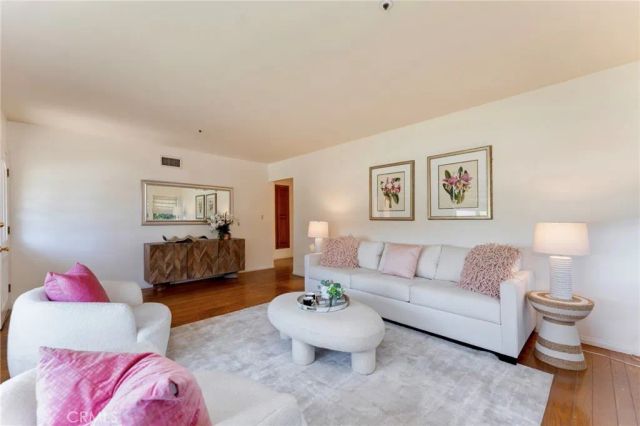 743 E Grandview, Sierra Madre, CA 91024