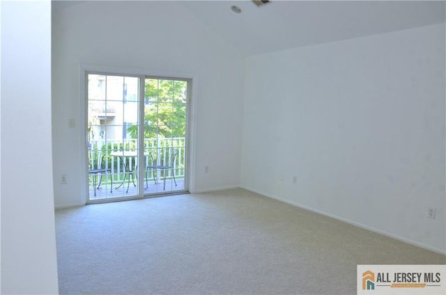 1704 Cypress Lane 4, East Brunswick, NJ 08816