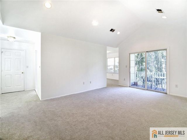 1704 Cypress Lane 4, East Brunswick, NJ 08816