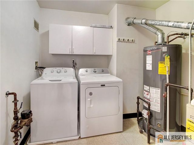 1704 Cypress Lane 4, East Brunswick, NJ 08816
