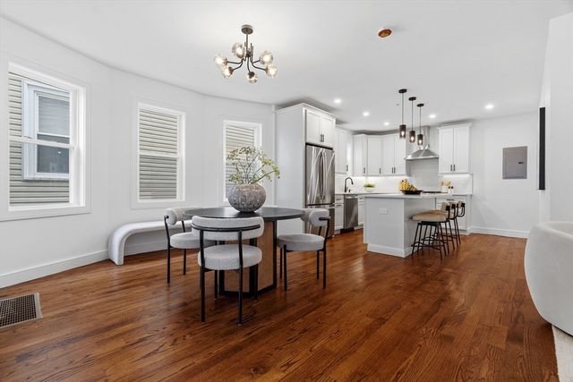 73 Romsey St 1, Boston, MA 02125