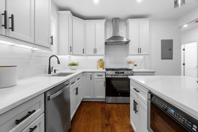 73 Romsey St 1, Boston, MA 02125