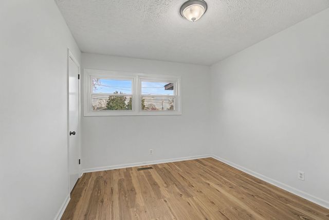 206 Blue Ribbon Pkwy, Shelbyville, TN 37160