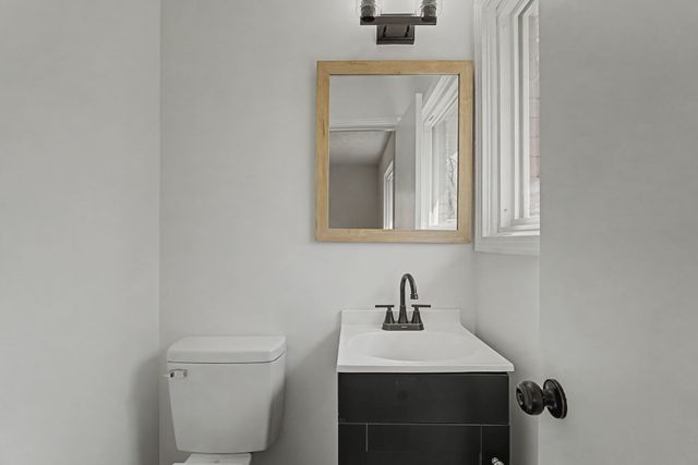 206 Blue Ribbon Pkwy, Shelbyville, TN 37160