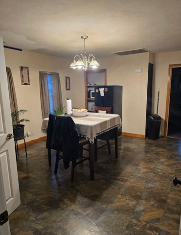 114 Oak St, Taunton, MA 02780