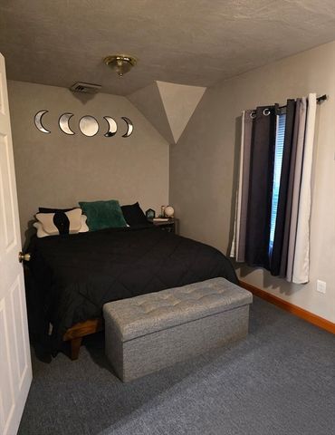 114 Oak St, Taunton, MA 02780