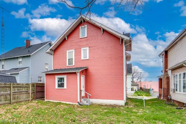 821 19th Street NW, Canton, OH 44709
