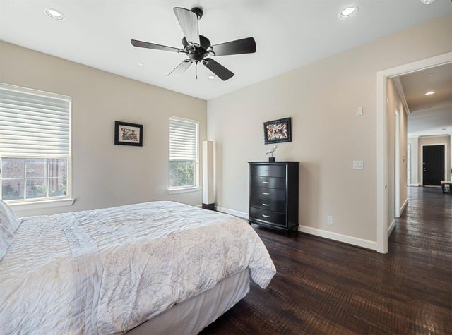 5001 Meridian Lane 2103, Addison, TX 75001