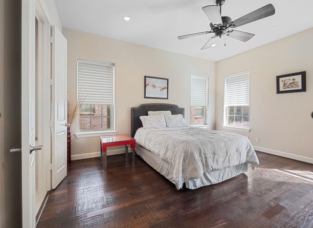 5001 Meridian Lane 2103, Addison, TX 75001