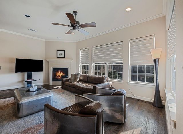 5001 Meridian Lane 2103, Addison, TX 75001