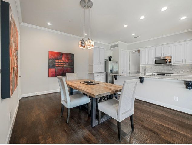 5001 Meridian Lane 2103, Addison, TX 75001