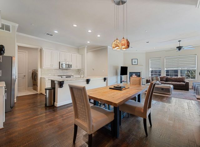 5001 Meridian Lane 2103, Addison, TX 75001