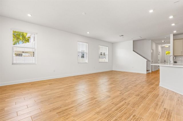 4629 WISHART BOULEVARD, Tampa, FL 33603