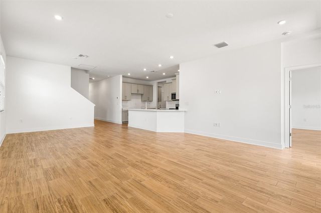 4629 WISHART BOULEVARD, Tampa, FL 33603