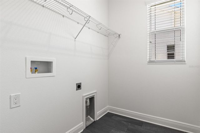 4629 WISHART BOULEVARD, Tampa, FL 33603