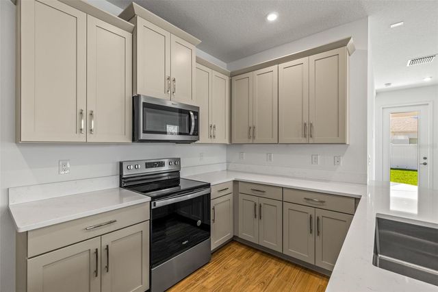 4629 WISHART BOULEVARD, Tampa, FL 33603