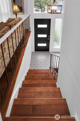 14248 92nd Place NE, Kirkland, WA 98034