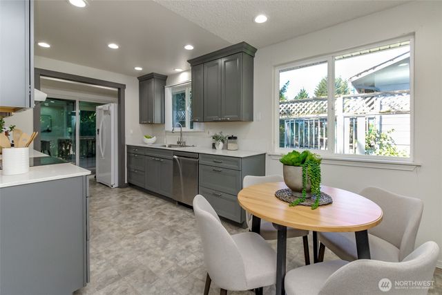 11427 SE 225th Street, Kent, WA 98031