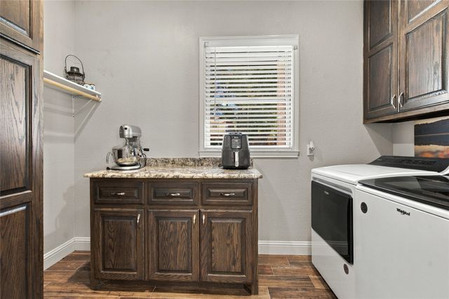 1005 S Denton Street, Gainesville, TX 76240