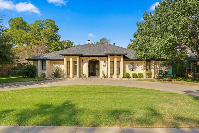 1005 S Denton Street, Gainesville, TX 76240