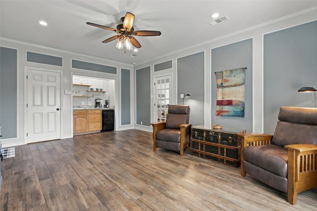 1005 S Denton Street, Gainesville, TX 76240