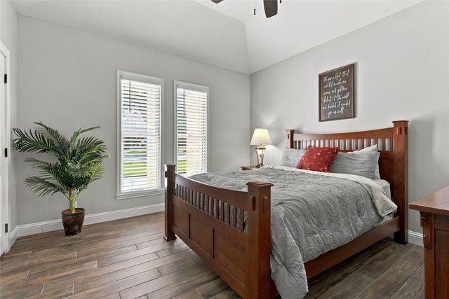 1005 S Denton Street, Gainesville, TX 76240