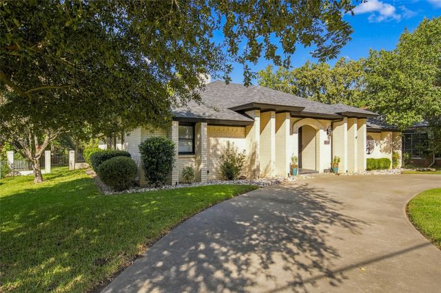 1005 S Denton Street, Gainesville, TX 76240