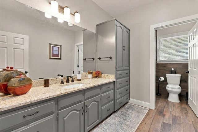 1005 S Denton Street, Gainesville, TX 76240