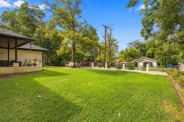 1005 S Denton Street, Gainesville, TX 76240