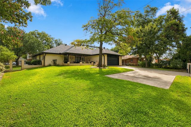 1005 S Denton Street, Gainesville, TX 76240
