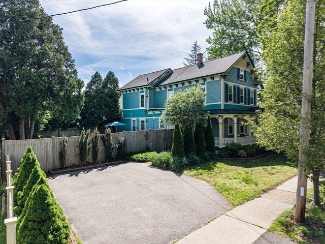 1030 Pine St, Palmer, MA 01069