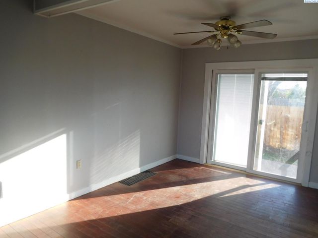 709 Comstock St, Richland, WA 99352