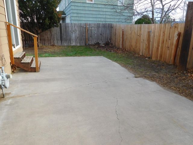 709 Comstock St, Richland, WA 99352