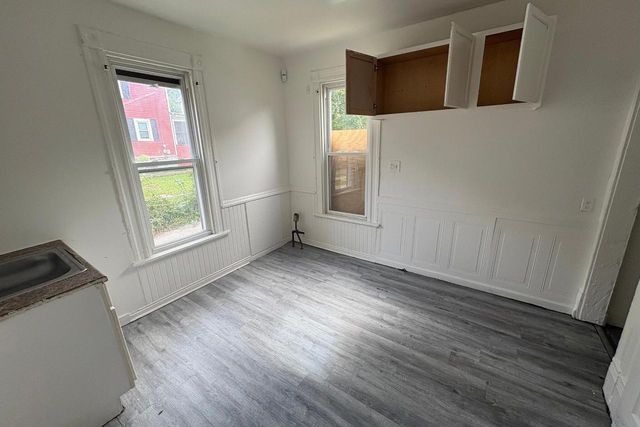 2915 W Vine STREET, Milwaukee, WI 53208