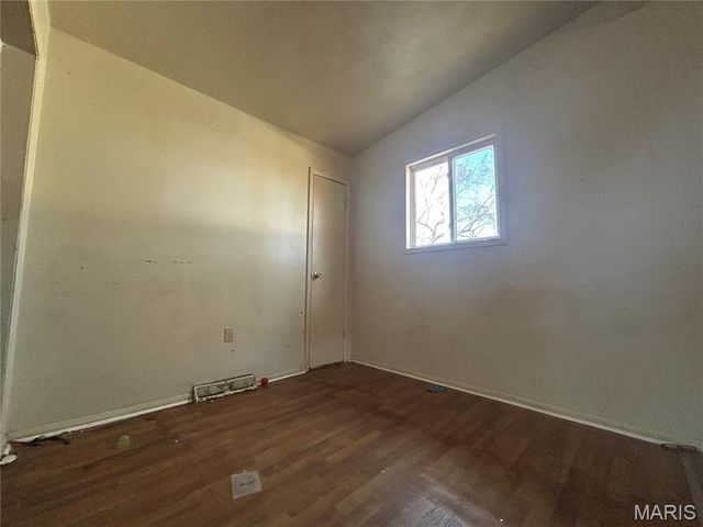 809 Thomas Avenue, St Louis, MO 63135