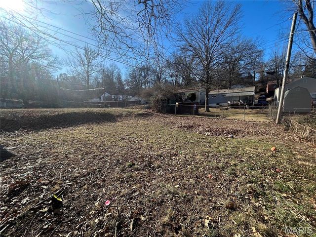 809 Thomas Avenue, St Louis, MO 63135