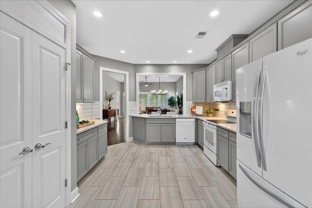 2016 Redback Drive, Summerville, SC 29483