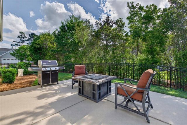 2016 Redback Drive, Summerville, SC 29483