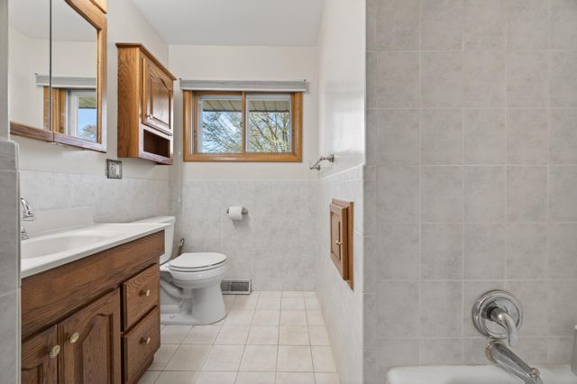 1456 Wilson Avenue, Saint Paul, MN 55106