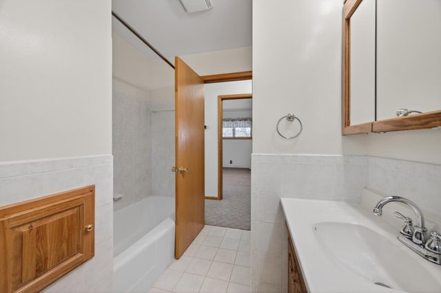 1456 Wilson Avenue, Saint Paul, MN 55106