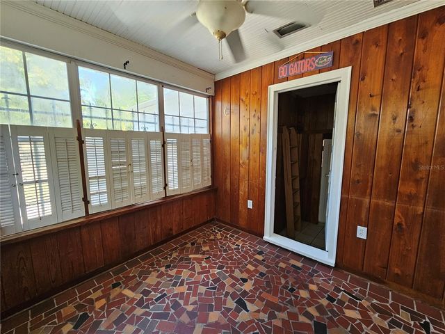 1822 NW 6TH AVENUE, Gainesville, FL 32603