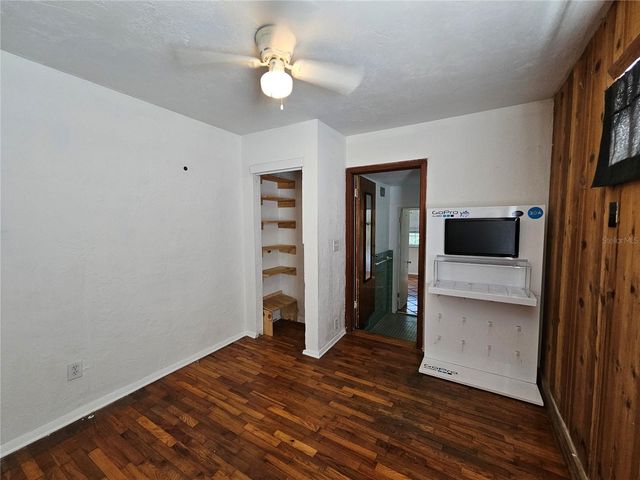 1822 NW 6TH AVENUE, Gainesville, FL 32603