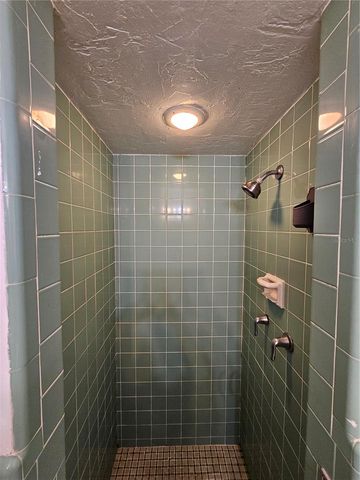1822 NW 6TH AVENUE, Gainesville, FL 32603