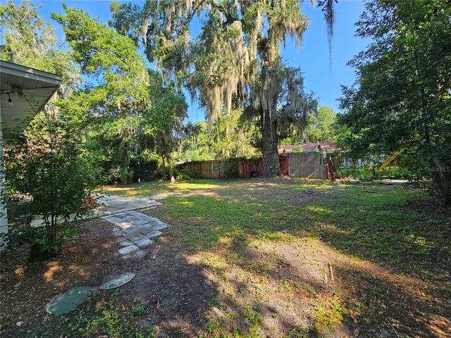 1822 NW 6TH AVENUE, Gainesville, FL 32603