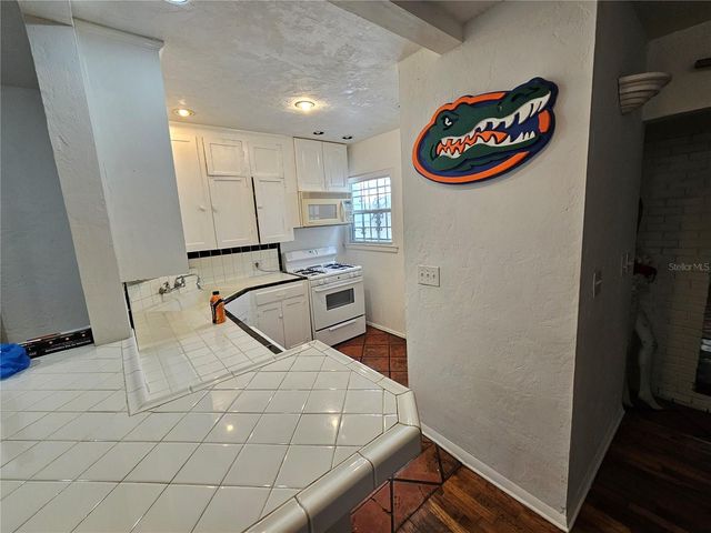 1822 NW 6TH AVENUE, Gainesville, FL 32603