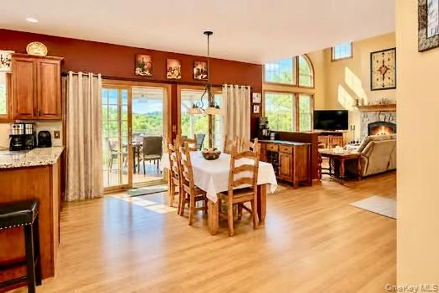 15 Christina Way, Milton, NY 12547