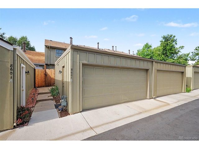 8601 E Yale Ave B, Denver, CO 80231