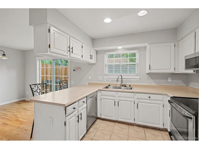8601 E Yale Ave B, Denver, CO 80231