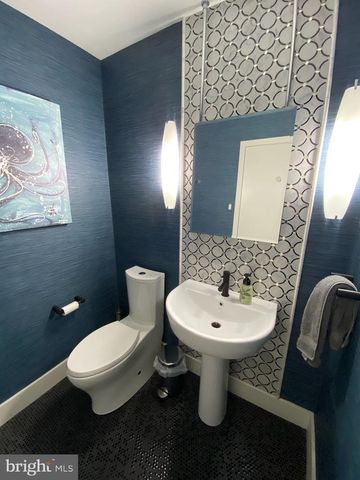 805 ROSEHILL DR, King Of Prussia, PA 19406