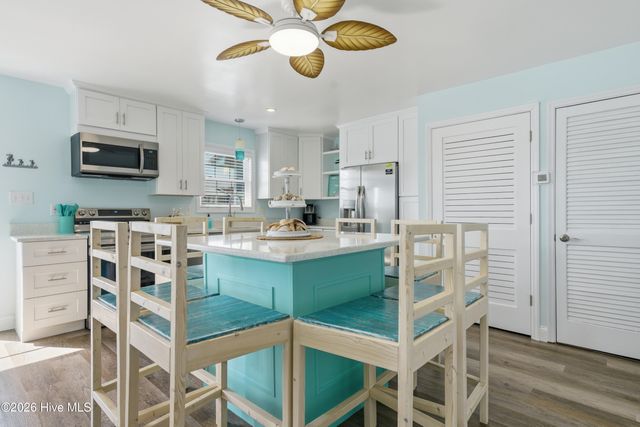 212 Oyster Lane, N Topsail Beach, NC 28460